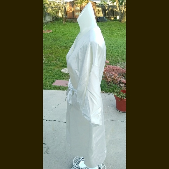 Vintage Oyo Satin Negligee Robe - Picture 5 of 8